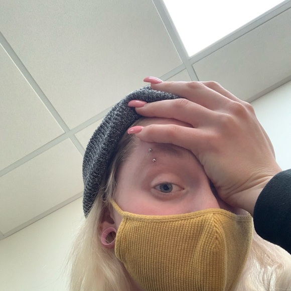 Meet your Posher, Maggie - Picture 1 of 1